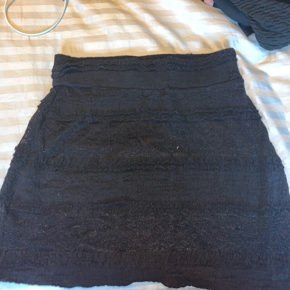 Black patterned mini skirt - Picture 3 of 3